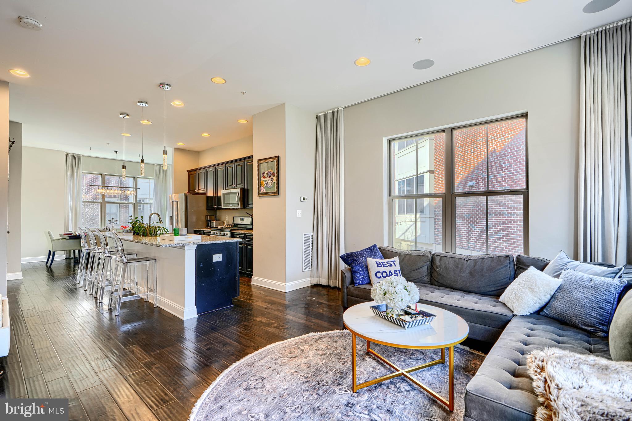 1313 BENJAMIN STREET