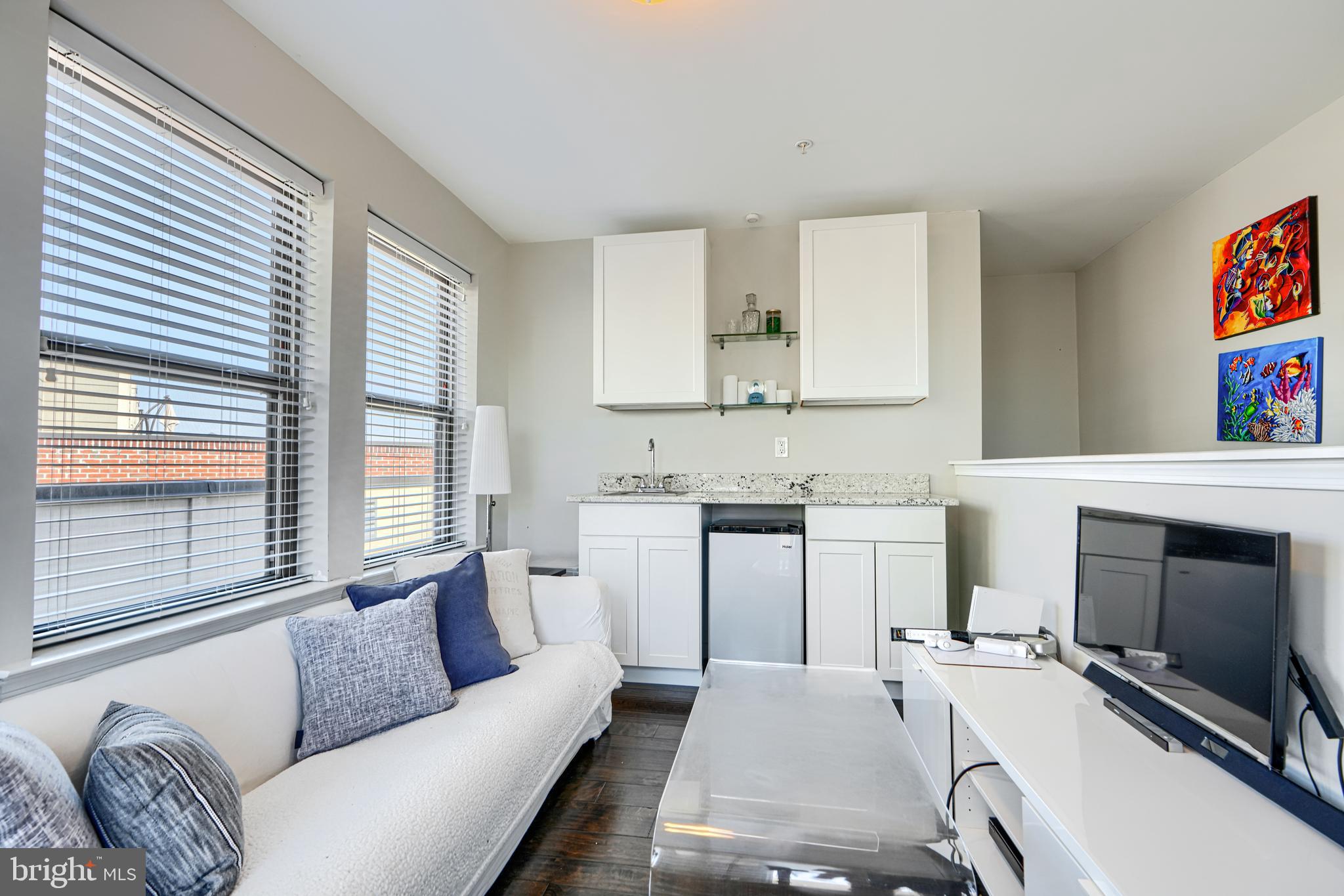 1313 BENJAMIN STREET