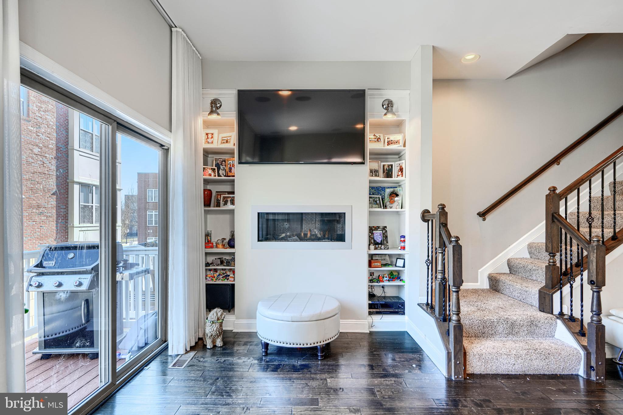 1313 BENJAMIN STREET