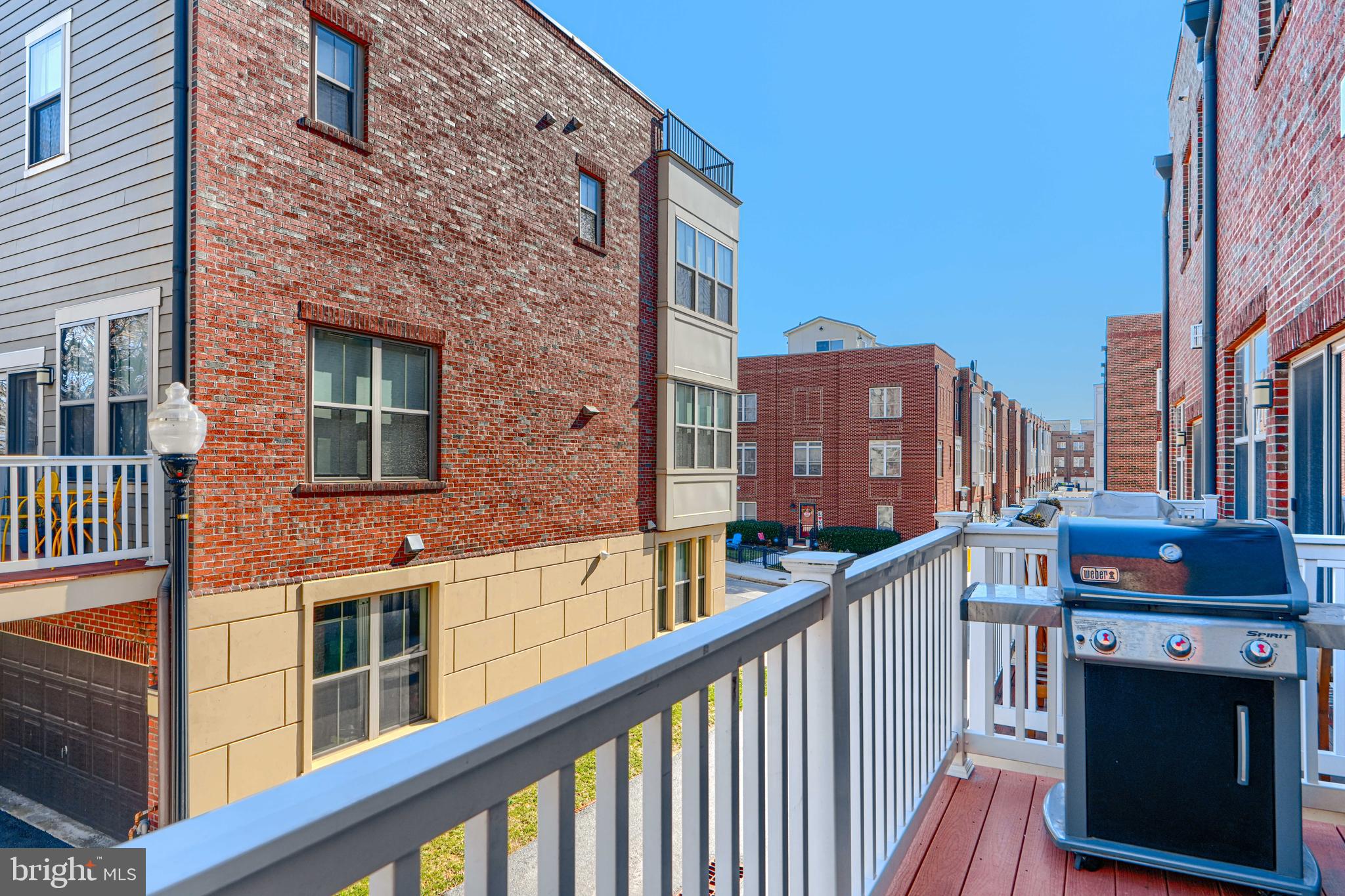 1313 BENJAMIN STREET