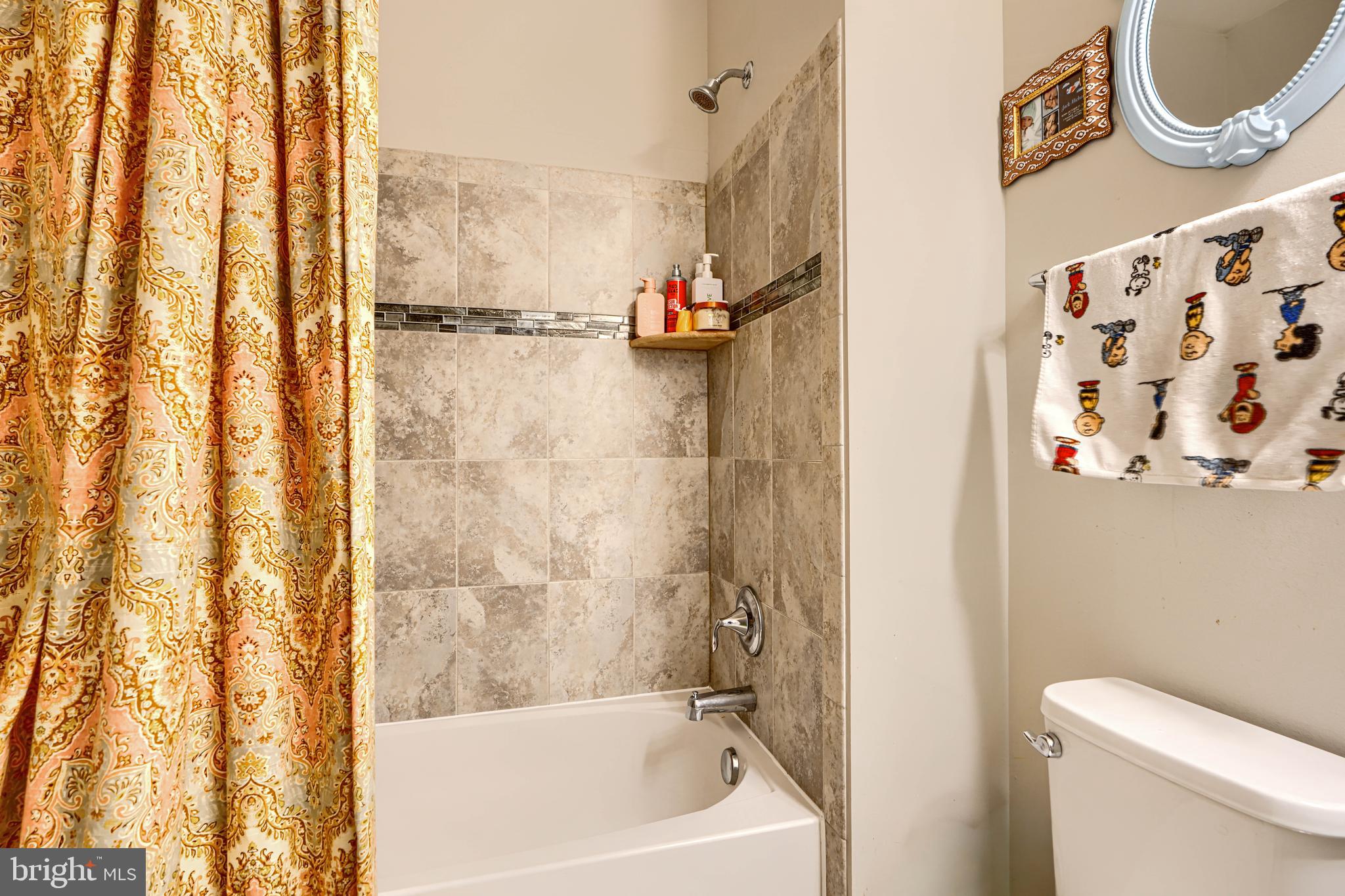 1313 BENJAMIN STREET