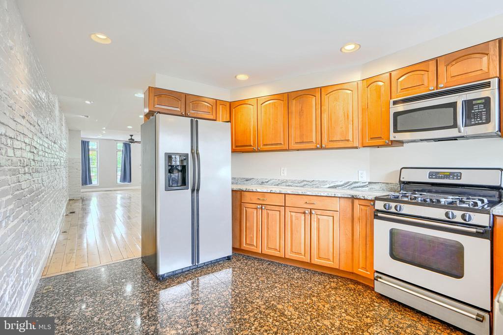 135 W OSTEND STREET