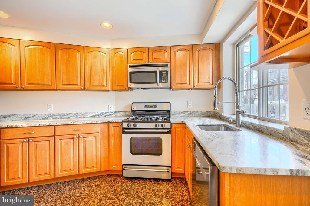 135 W OSTEND STREET