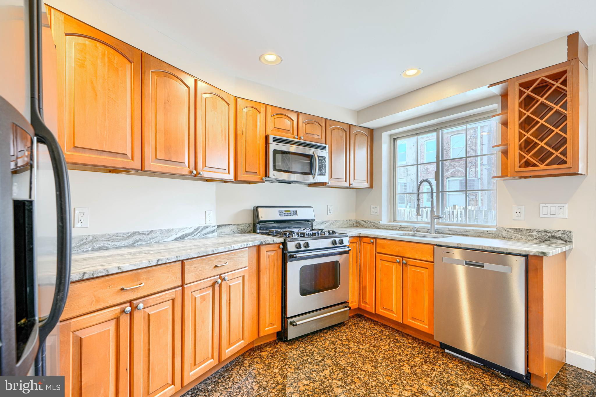 135 W OSTEND STREET