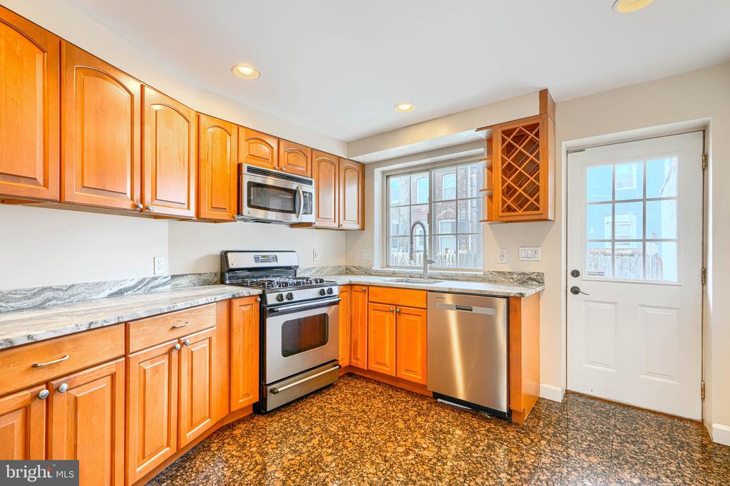 135 W OSTEND STREET