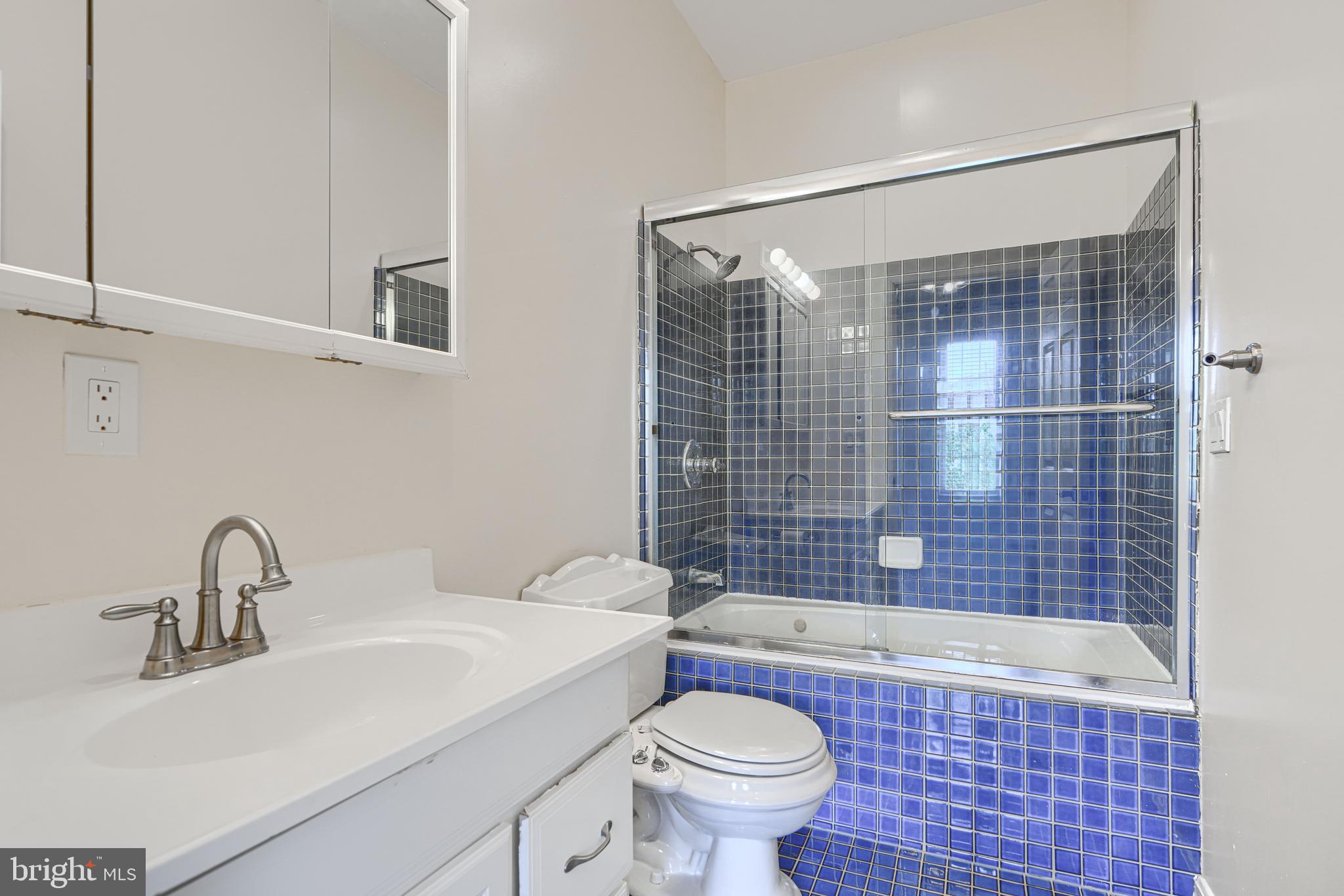 135 W OSTEND STREET
