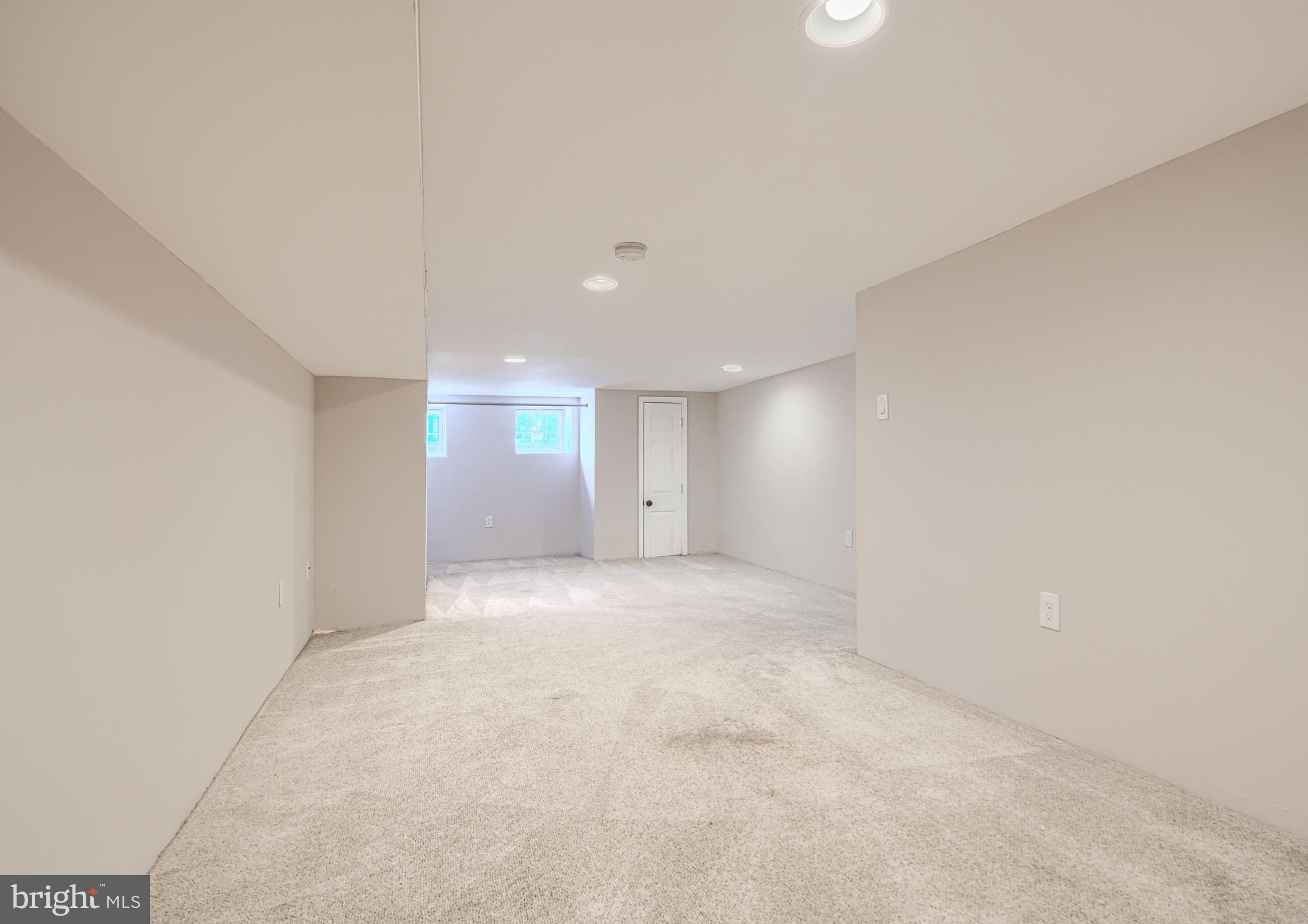 135 W OSTEND STREET