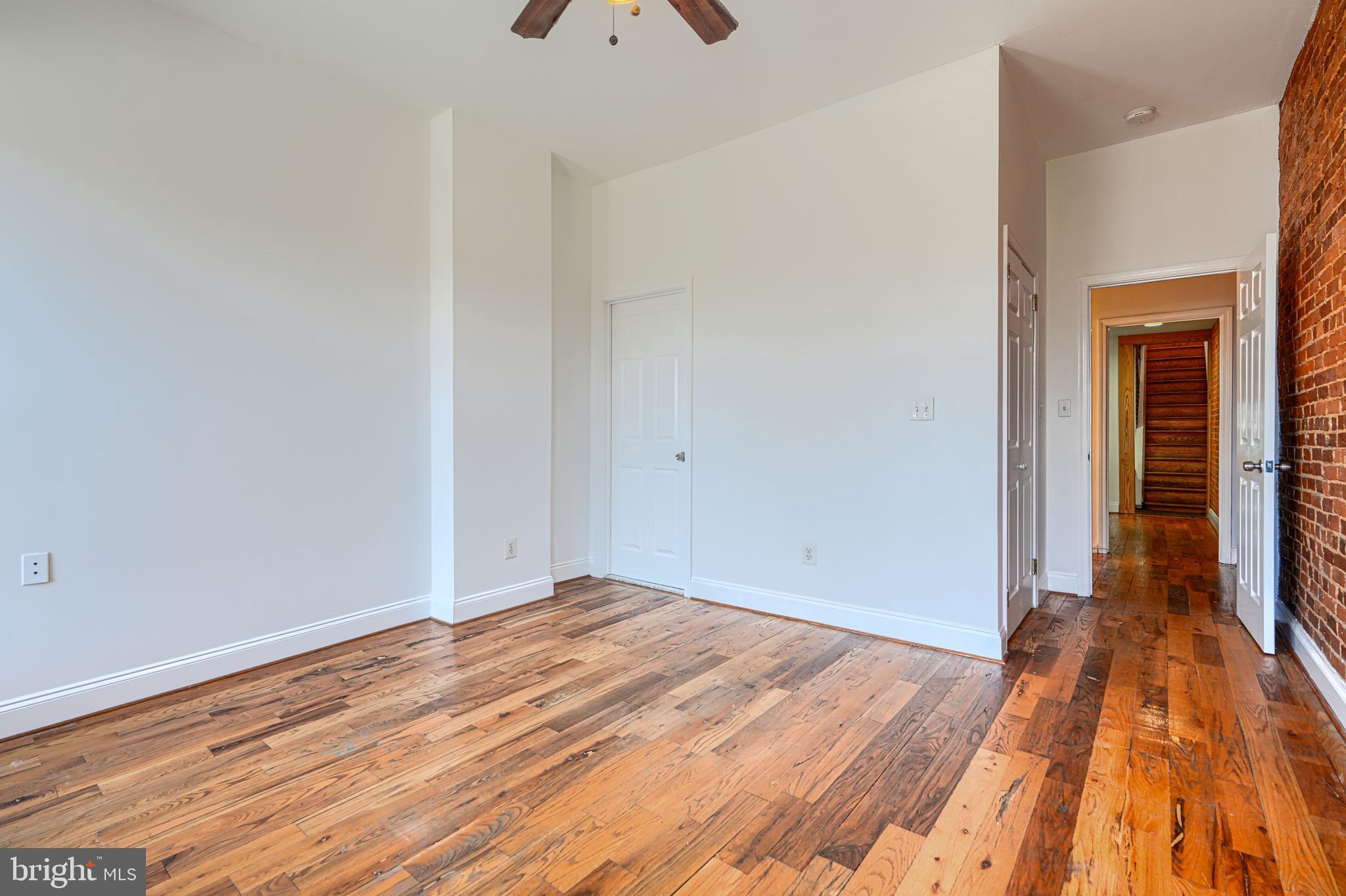 101 W CLEMENT STREET W