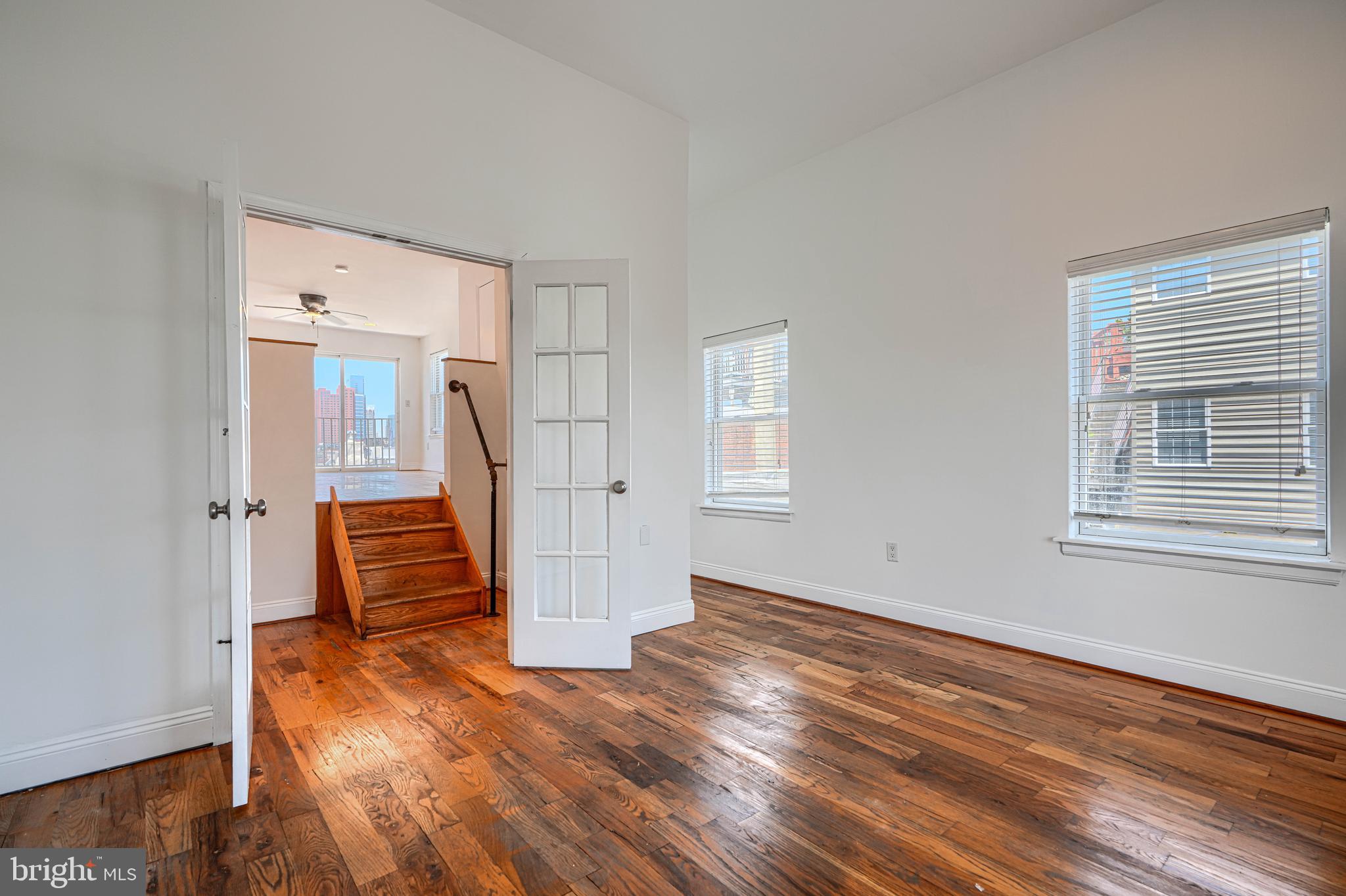 101 W CLEMENT STREET W