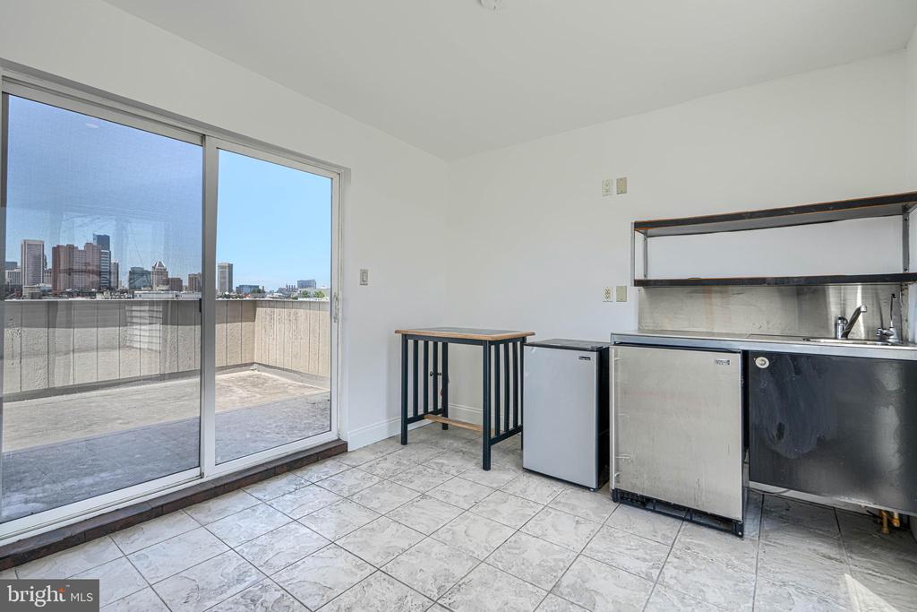 101 W CLEMENT STREET W