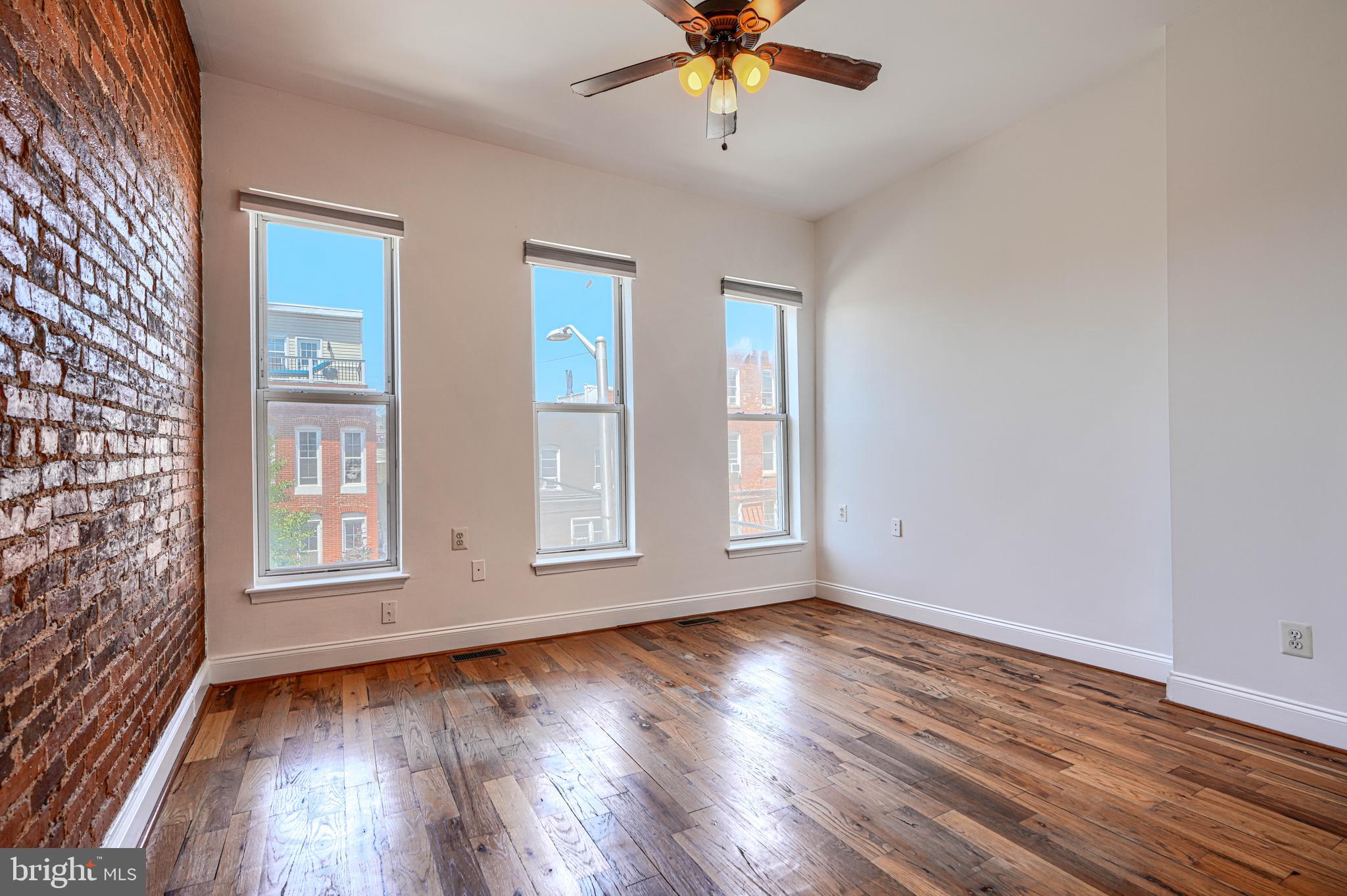 101 W CLEMENT STREET W