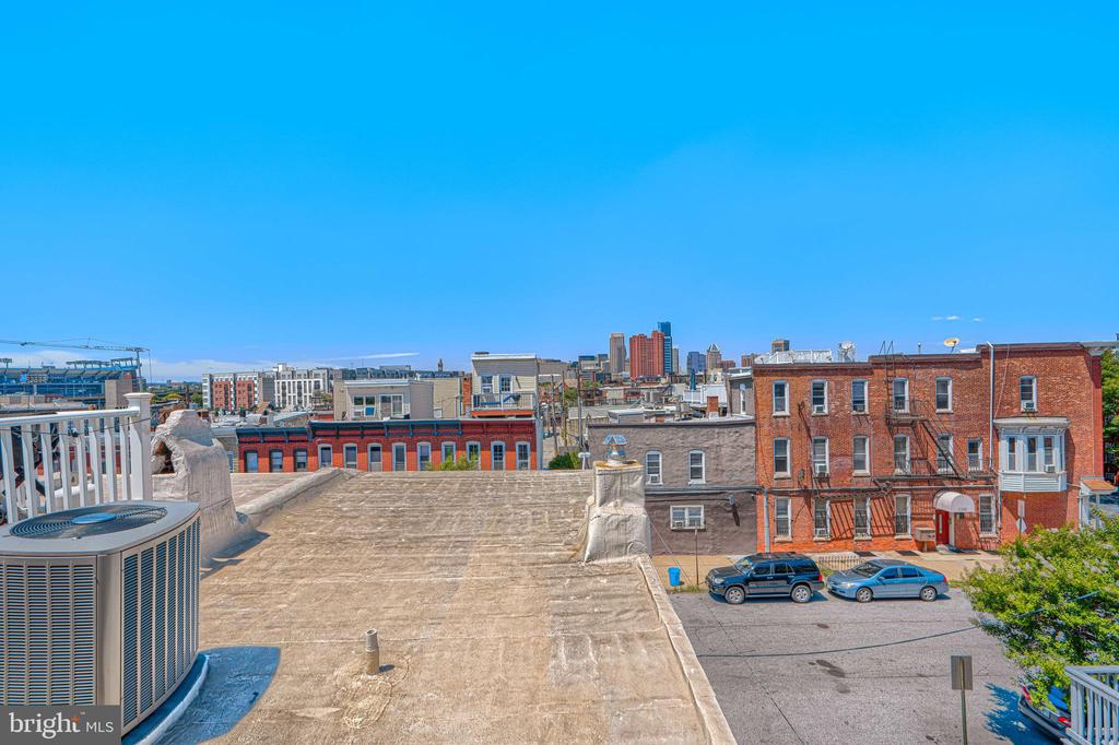 101 W CLEMENT STREET W