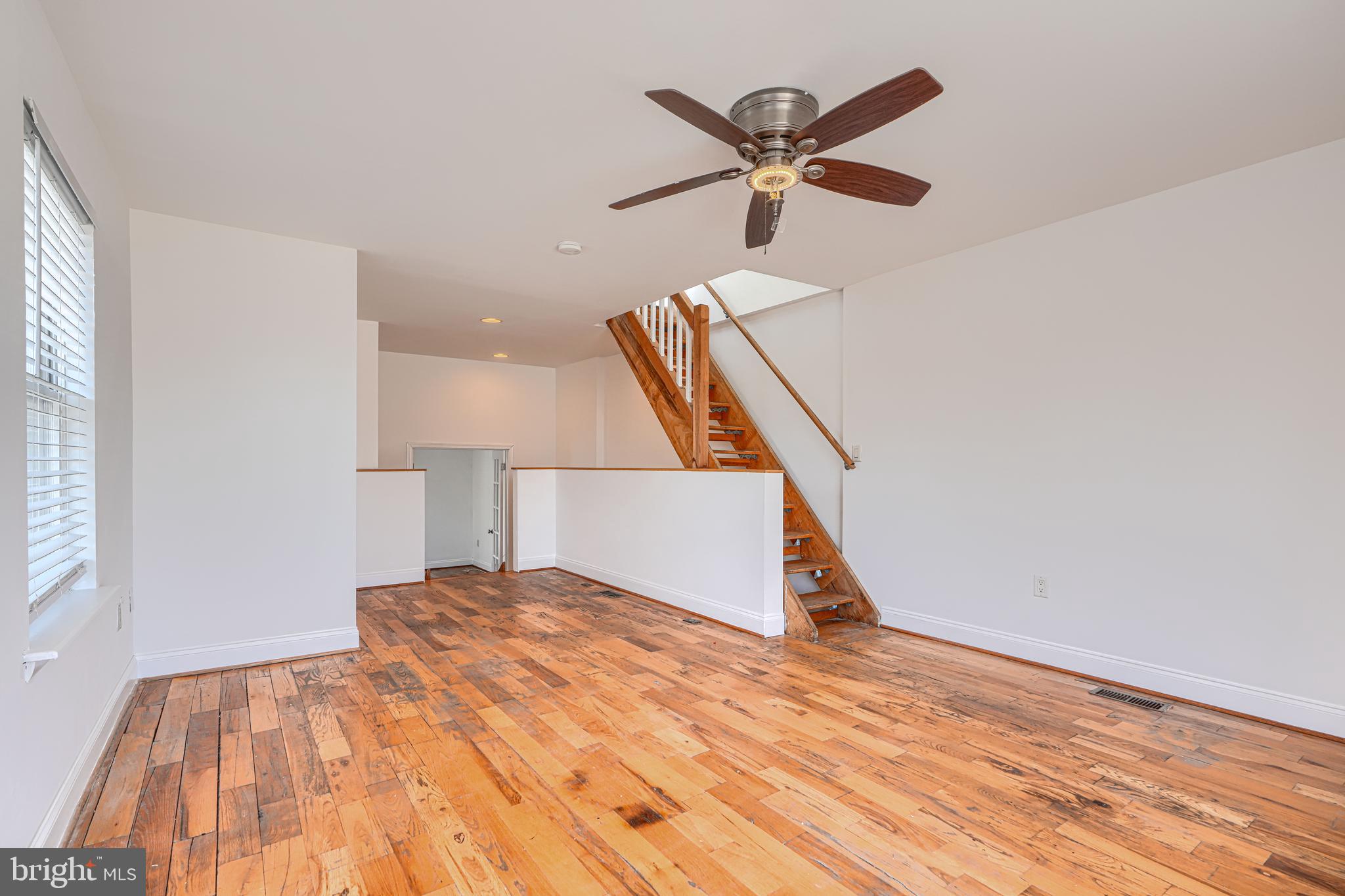 101 W CLEMENT STREET W