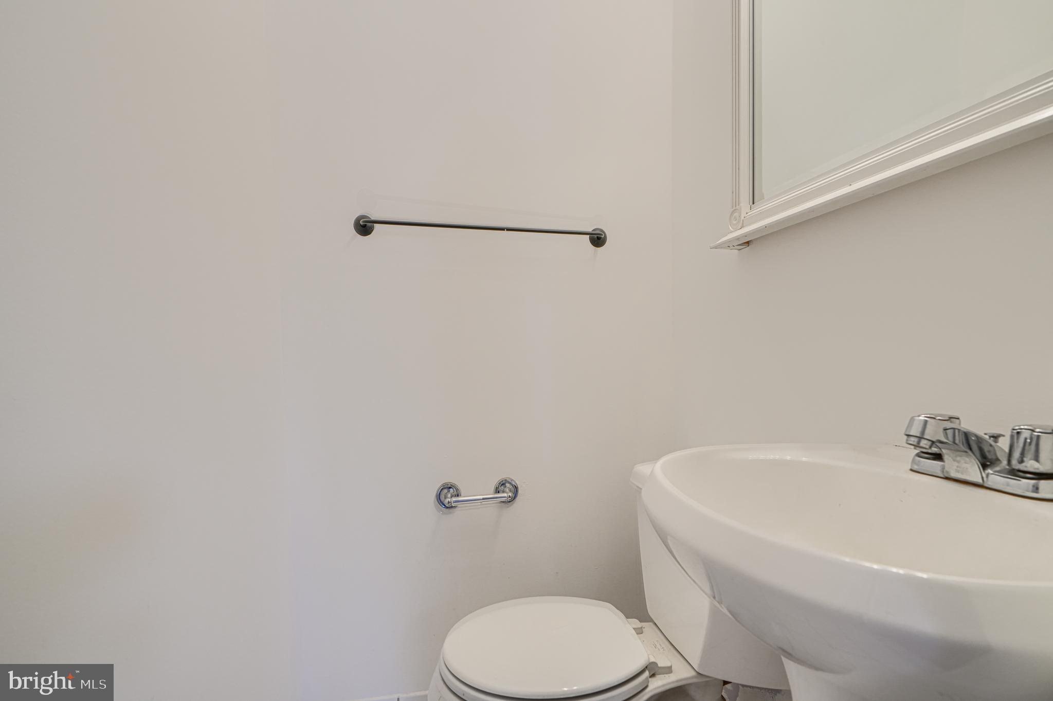 101 W CLEMENT STREET W