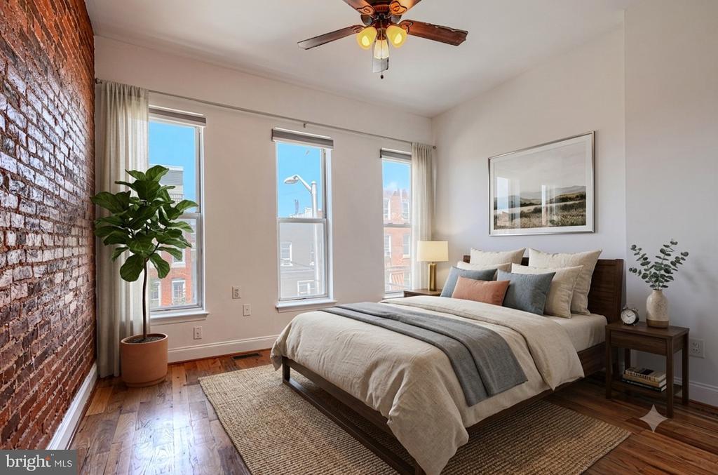 101 W CLEMENT STREET W