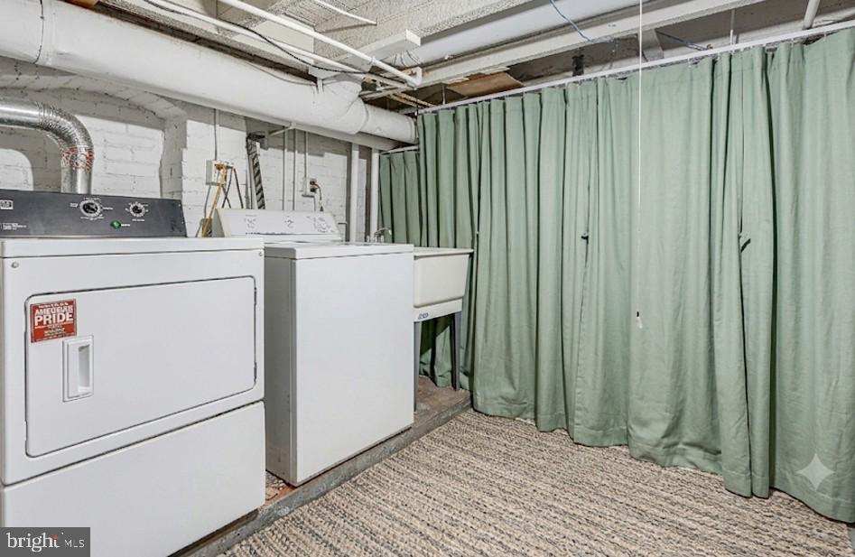 101 W CLEMENT STREET W