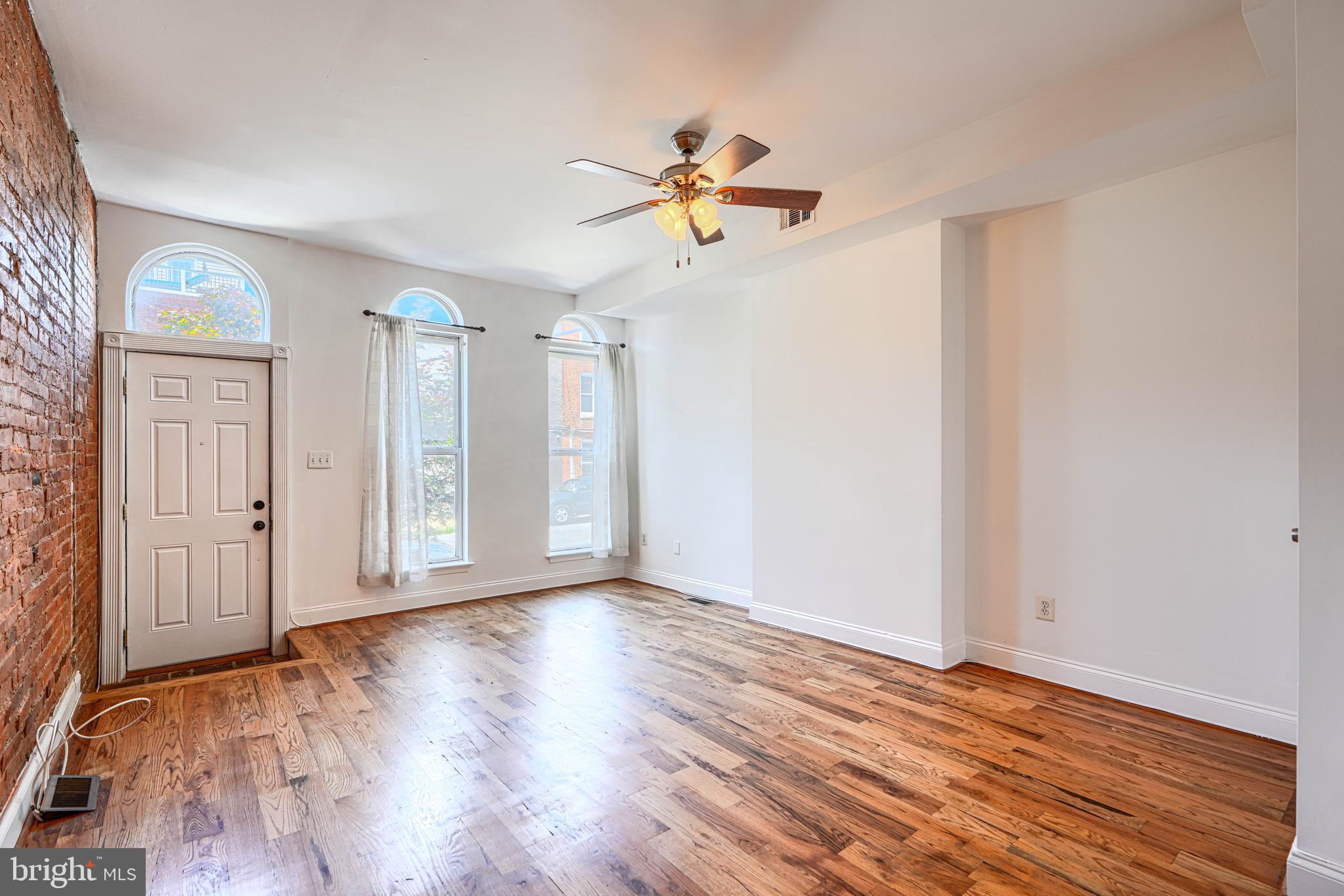 101 W CLEMENT STREET W