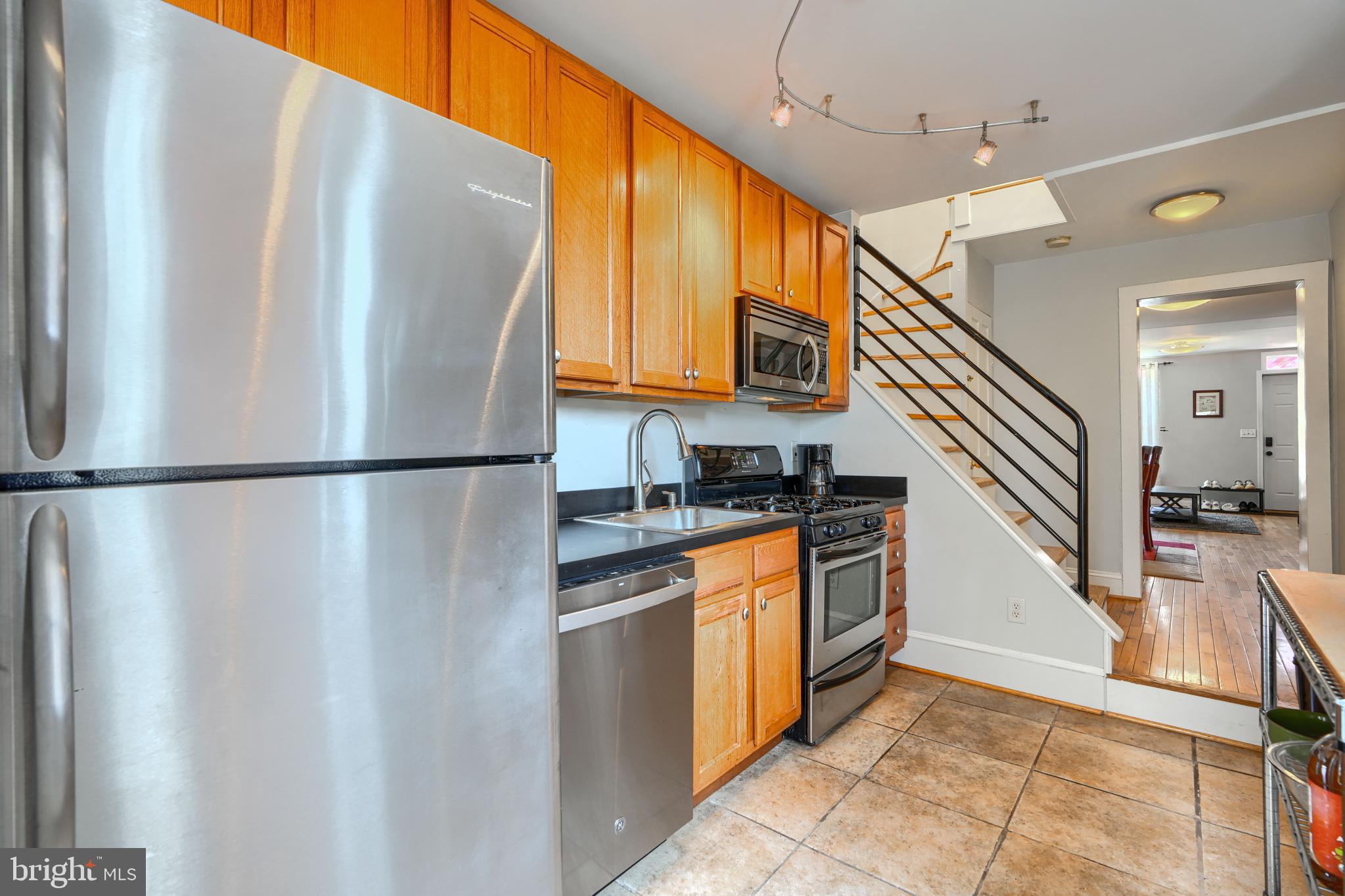 110 E RANDALL STREET E
