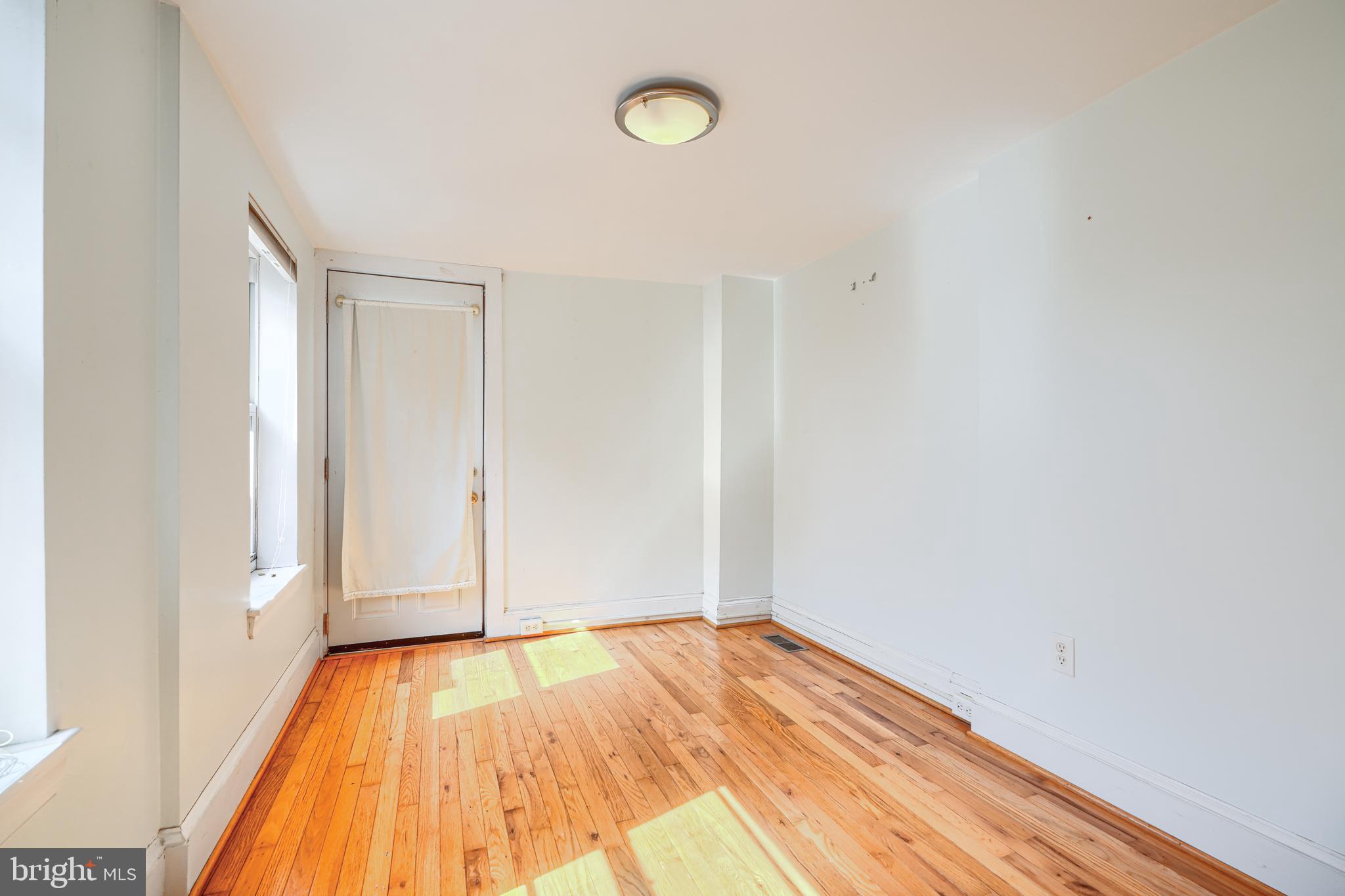 110 E RANDALL STREET E