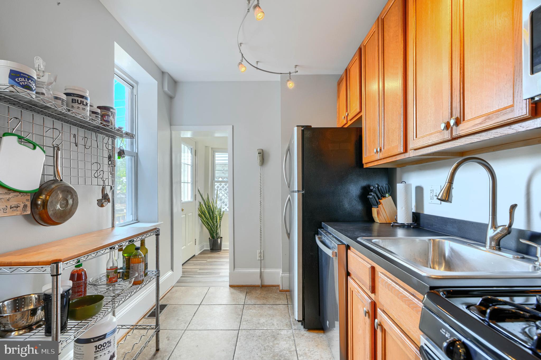 110 E RANDALL STREET E