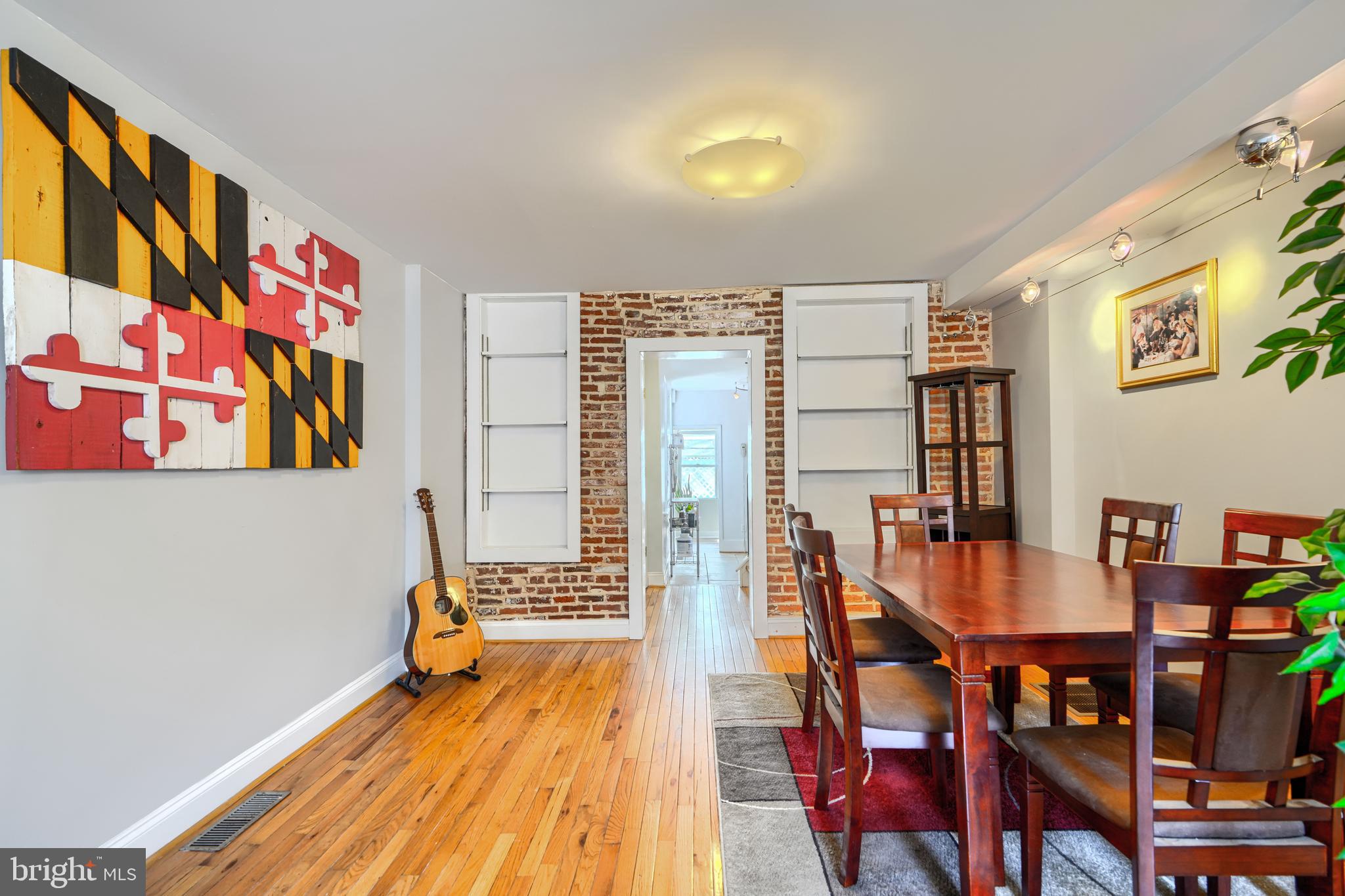 110 E RANDALL STREET E