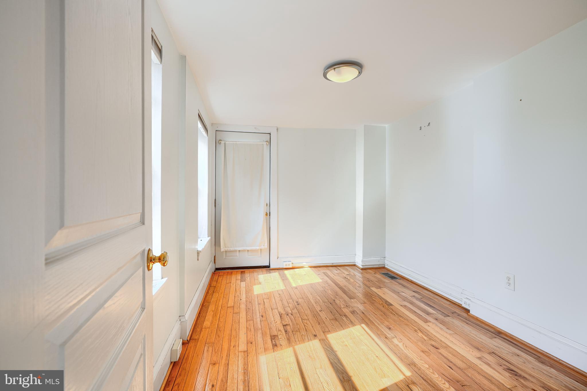 110 E RANDALL STREET E