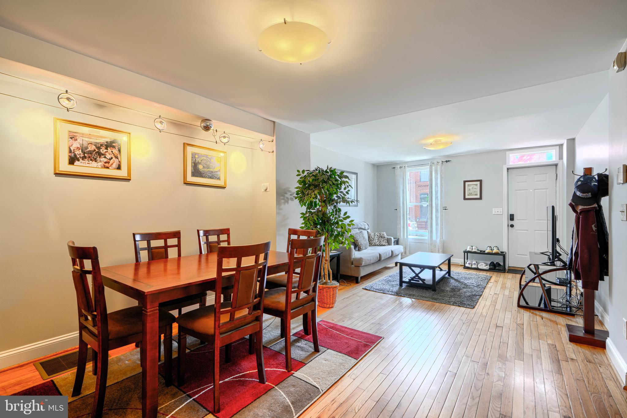 110 E RANDALL STREET E