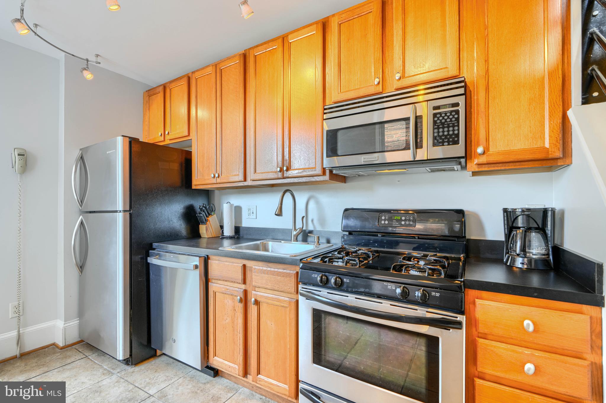 110 E RANDALL STREET E