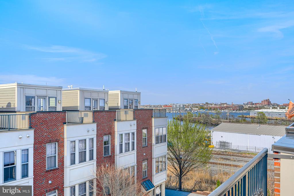 1309 BENJAMIN STREET