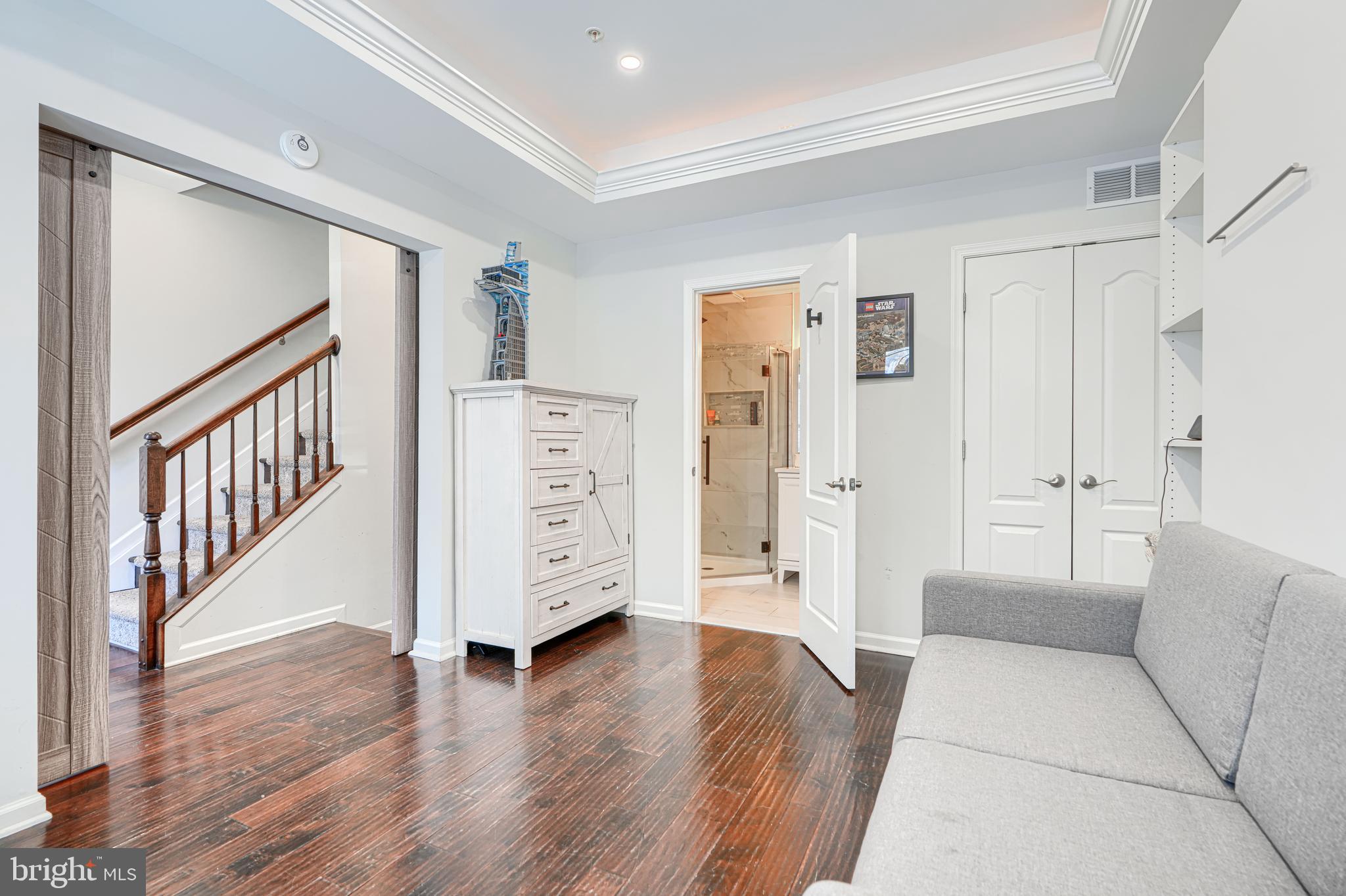 1309 BENJAMIN STREET