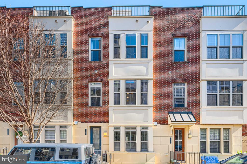 1309 BENJAMIN STREET