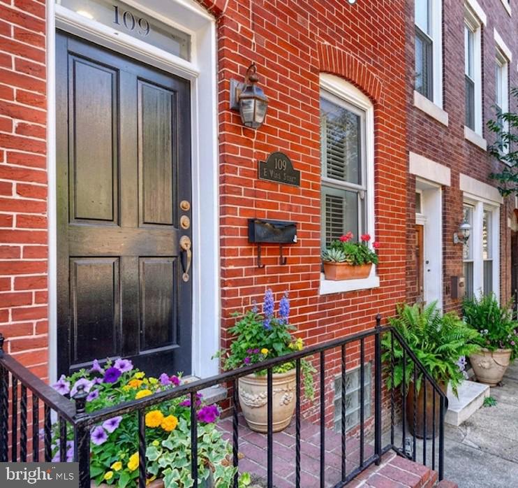 109 E WEST STREET