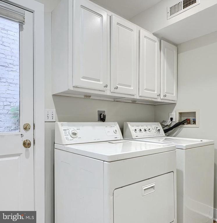 109 E WEST STREET