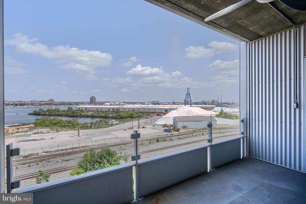 1200 STEUART STREET Unit: 614