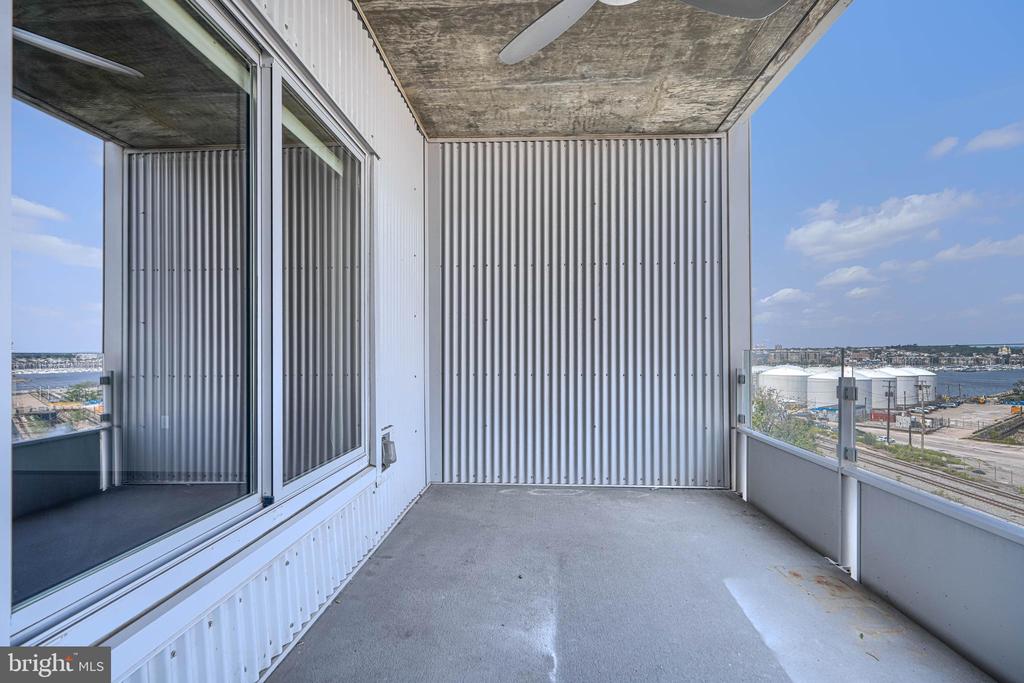1200 STEUART STREET Unit: 614