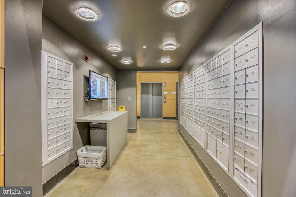 1200 STEUART STREET Unit: 614