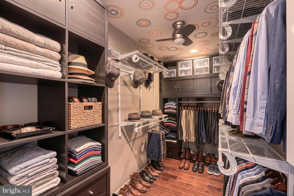 1200 STEUART STREET Unit: 614