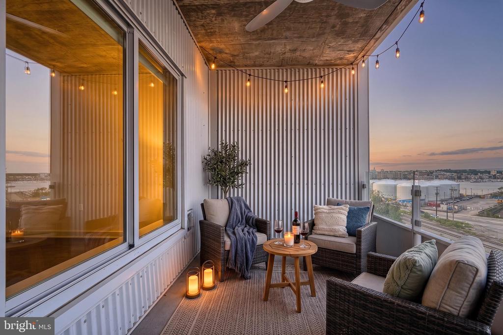 1200 STEUART STREET Unit: 614