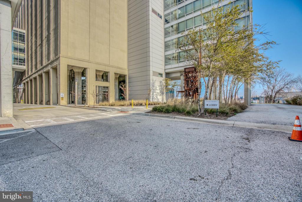 1200 STEUART STREET Unit: 614