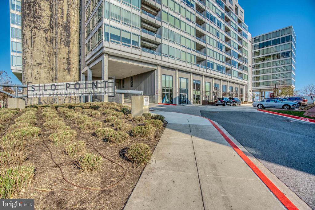 1200 STEUART STREET Unit: 614