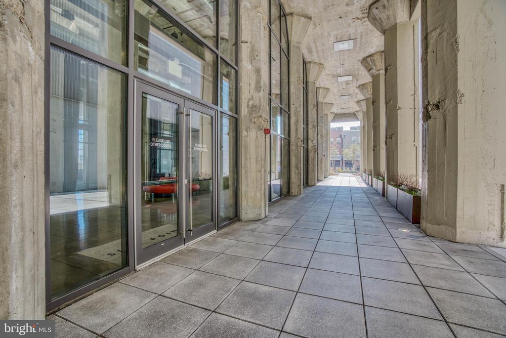 1200 STEUART STREET Unit: 614