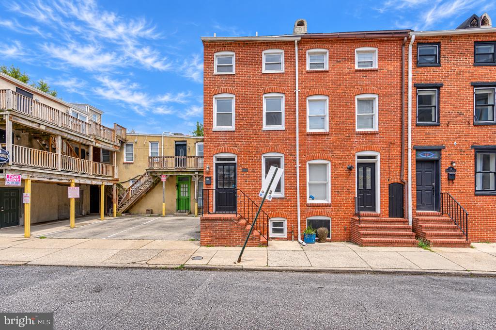 16 W CROSS STREET