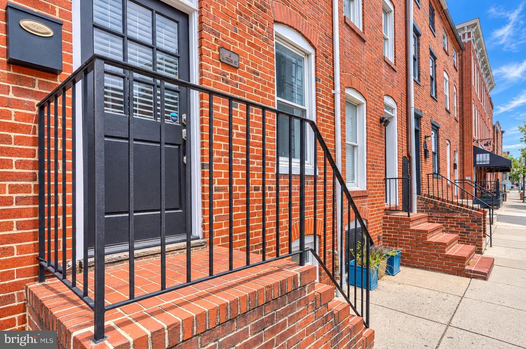 16 W CROSS STREET