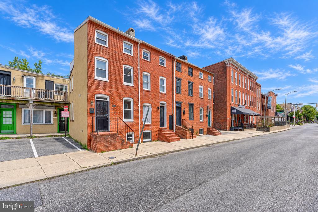 16 W CROSS STREET