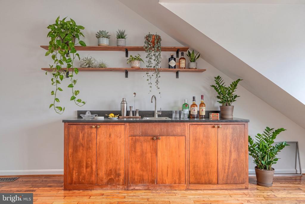 144 E CLEMENT STREET E Unit: A