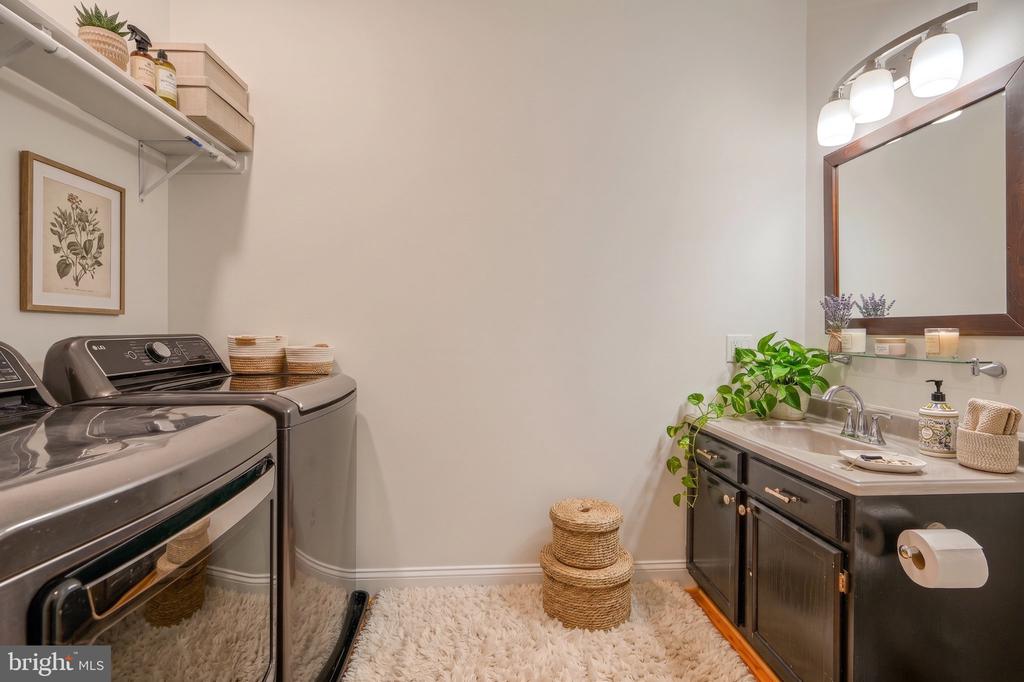144 E CLEMENT STREET E Unit: A