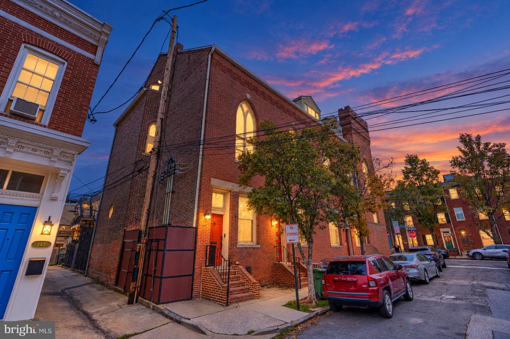 144 E CLEMENT STREET E Unit: A