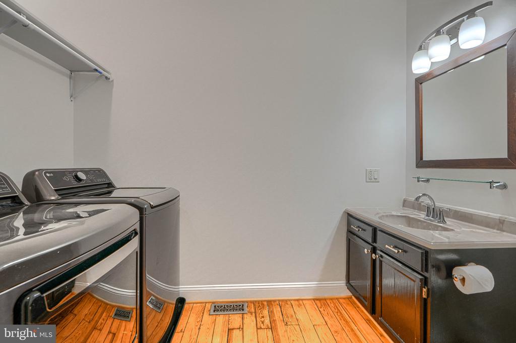 144 E CLEMENT STREET E Unit: A