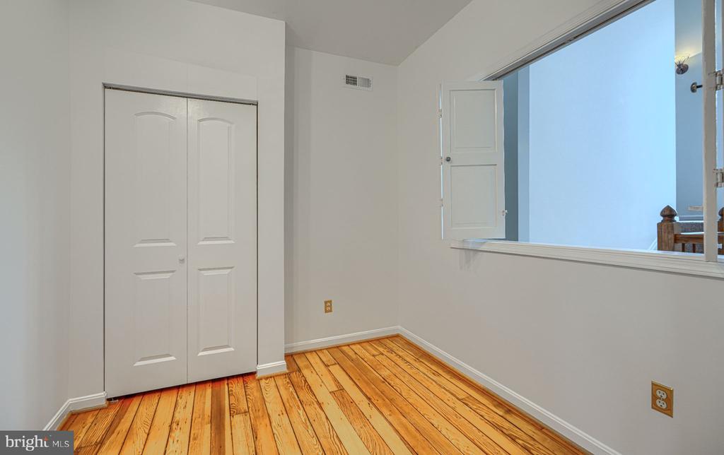 144 E CLEMENT STREET E Unit: A