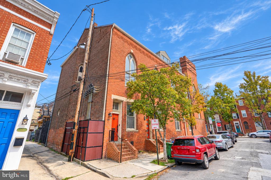 144 E CLEMENT STREET E Unit: A